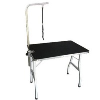 Dog grooming table